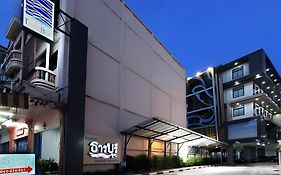 Thanburi Hotel