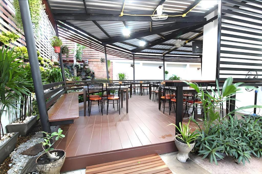 Thanburi Hotel Udon Thani Exterior photo